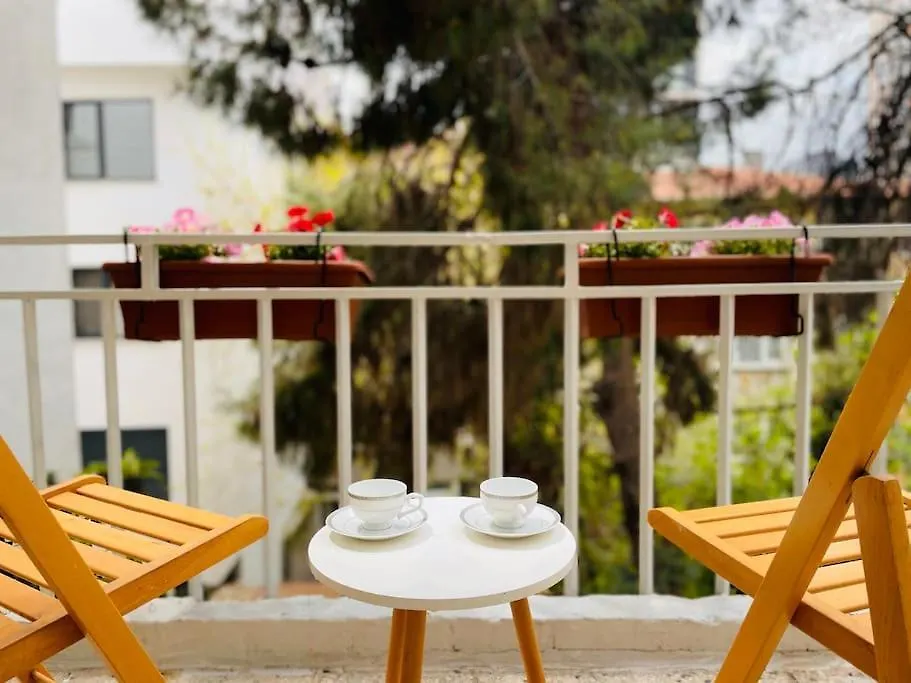 Bright Cozy Stacked Home Ideally Located N Kadikoy Istanbul Apartment