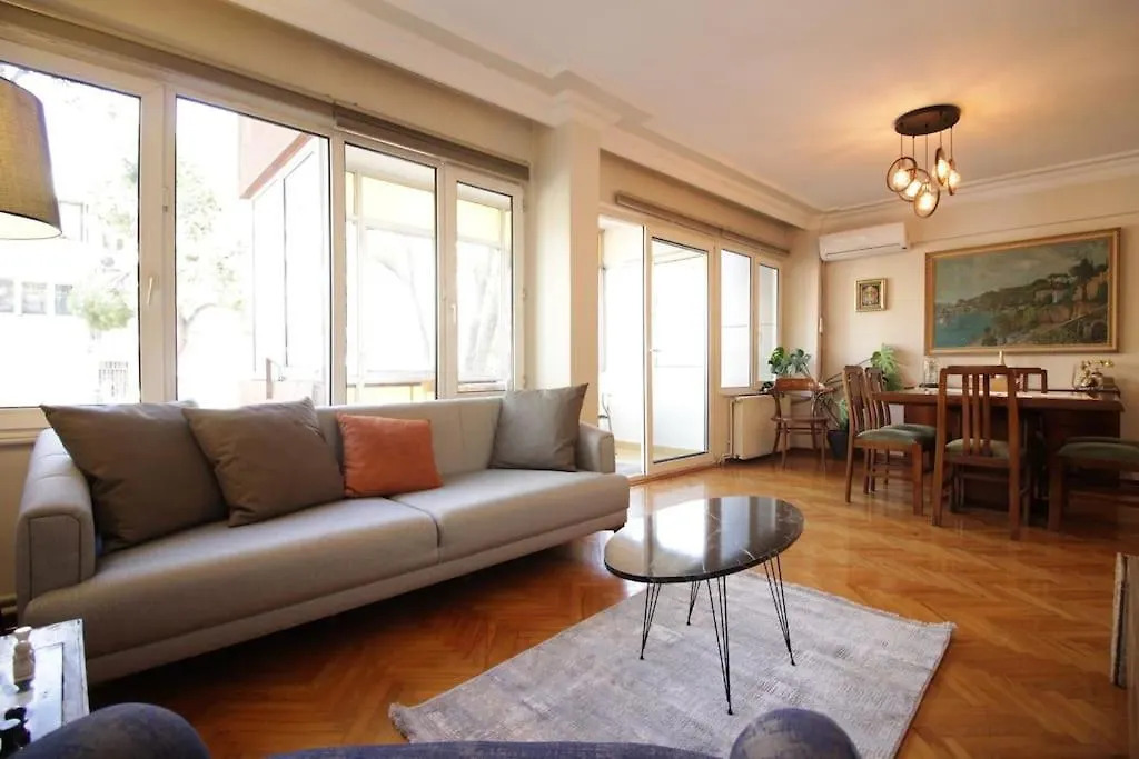 Bright Cozy Stacked Home Ideally Located N Kadikoy contacts